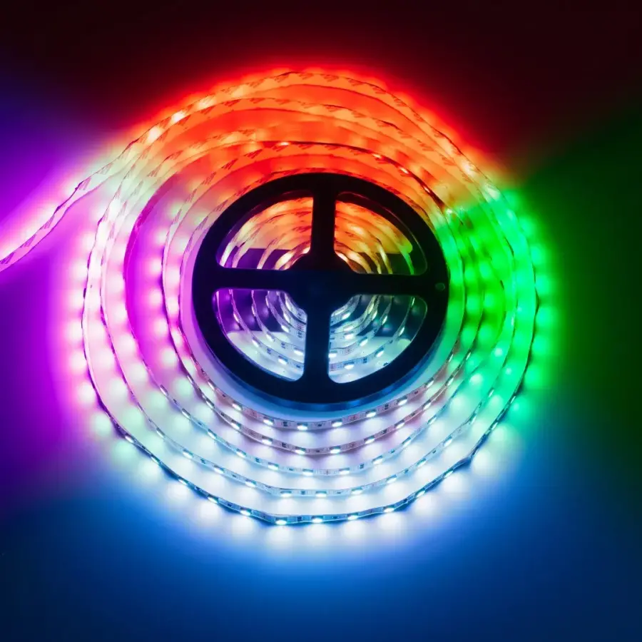 ÜÇ ÇİP ŞERİT LED İÇ MEKAN (RGB)